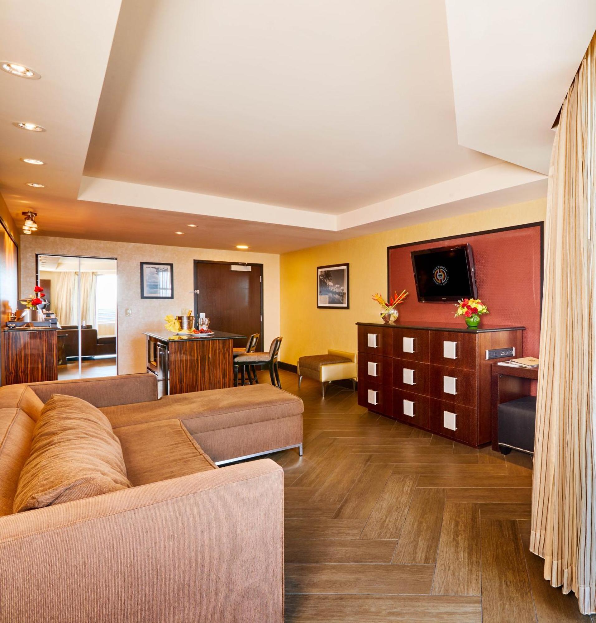 Miccosukee Casino & Resort (Adults Only) Tamiami Exteriör bild